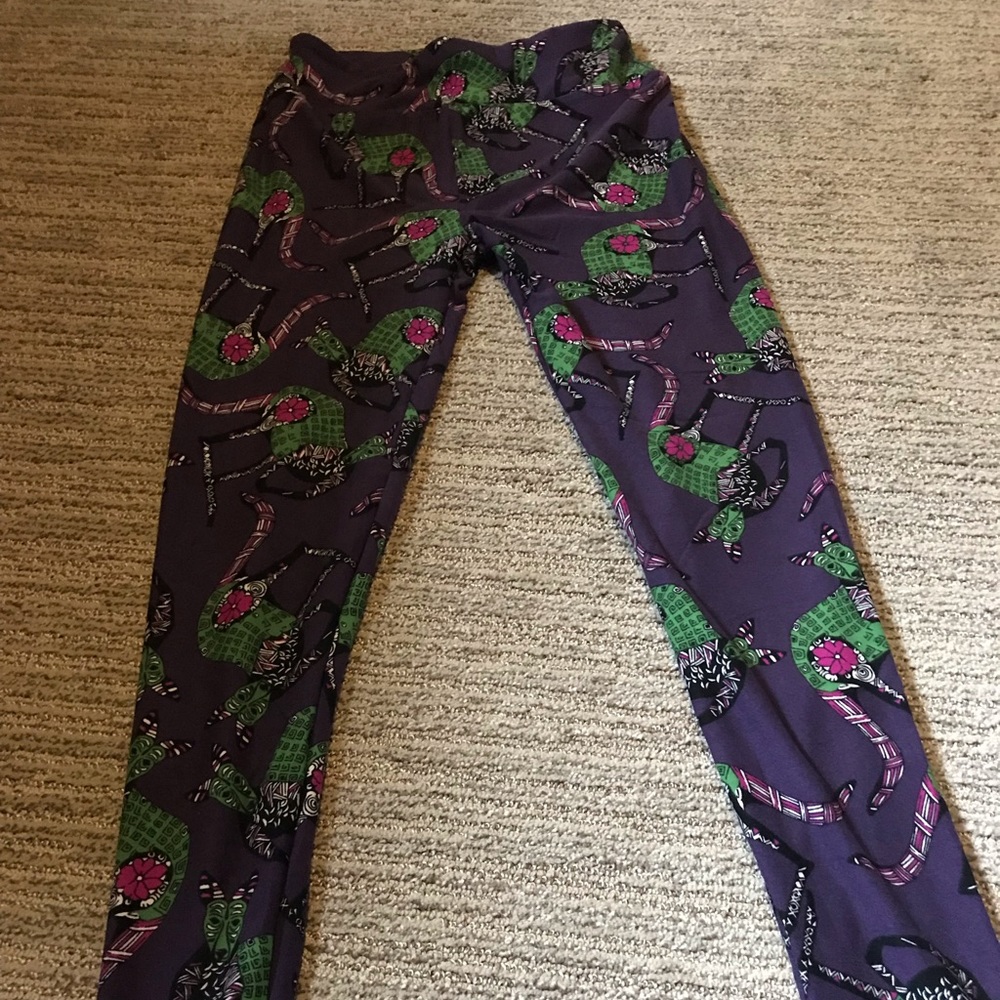 Lularoe OS kangaroo leggings
